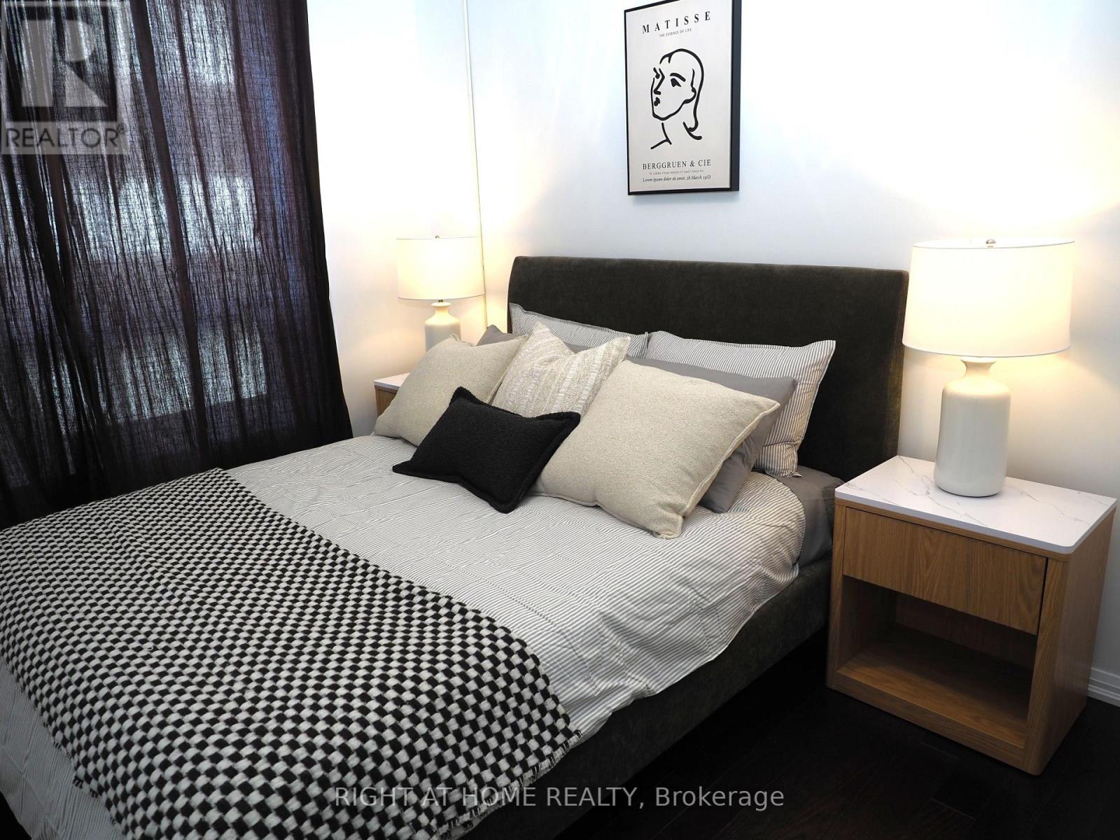 1606 - 35 Hayden Street, Toronto, Ontario  M4Y 3C3 - Photo 27 - C12825918