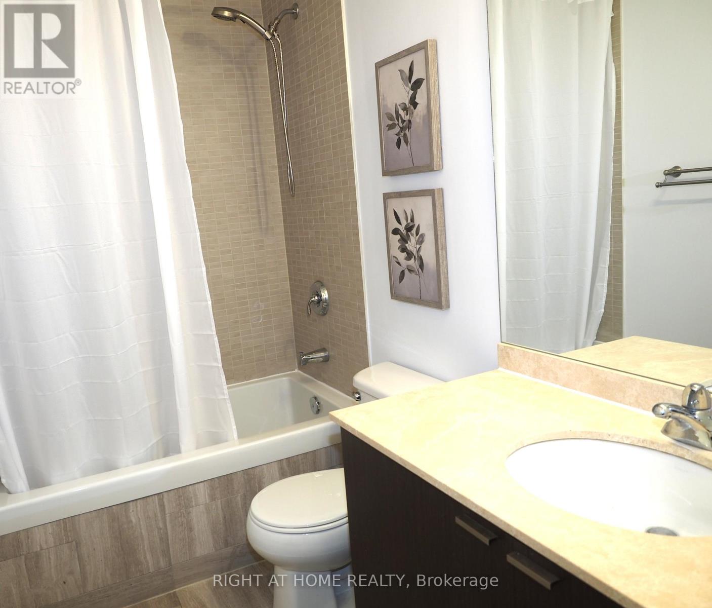 1606 - 35 Hayden Street, Toronto, Ontario  M4Y 3C3 - Photo 31 - C12825918