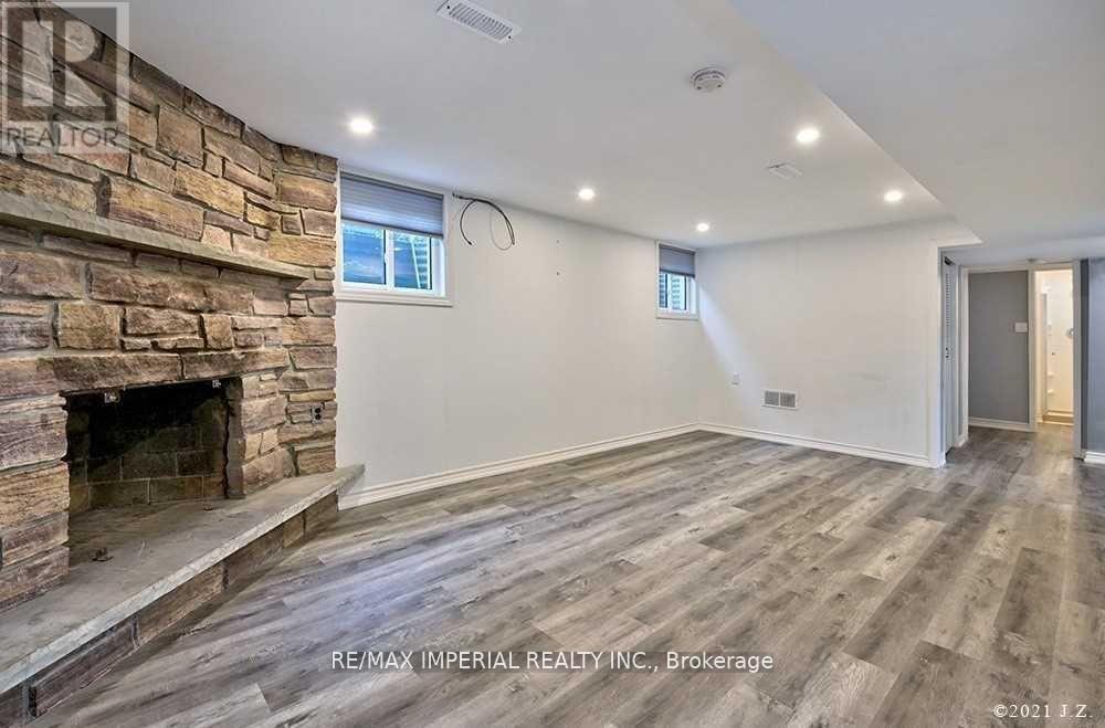 Lower - 711 Gilbert Street W, Whitby (Downtown Whitby), Ontario  L1N 1S1 - Photo 6 - E12825904