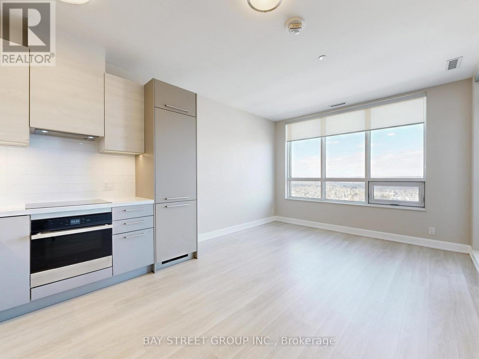 2215 - 12 Gandhi Lane, Markham, Ontario  L3T 0G8 - Photo 3 - N12825872