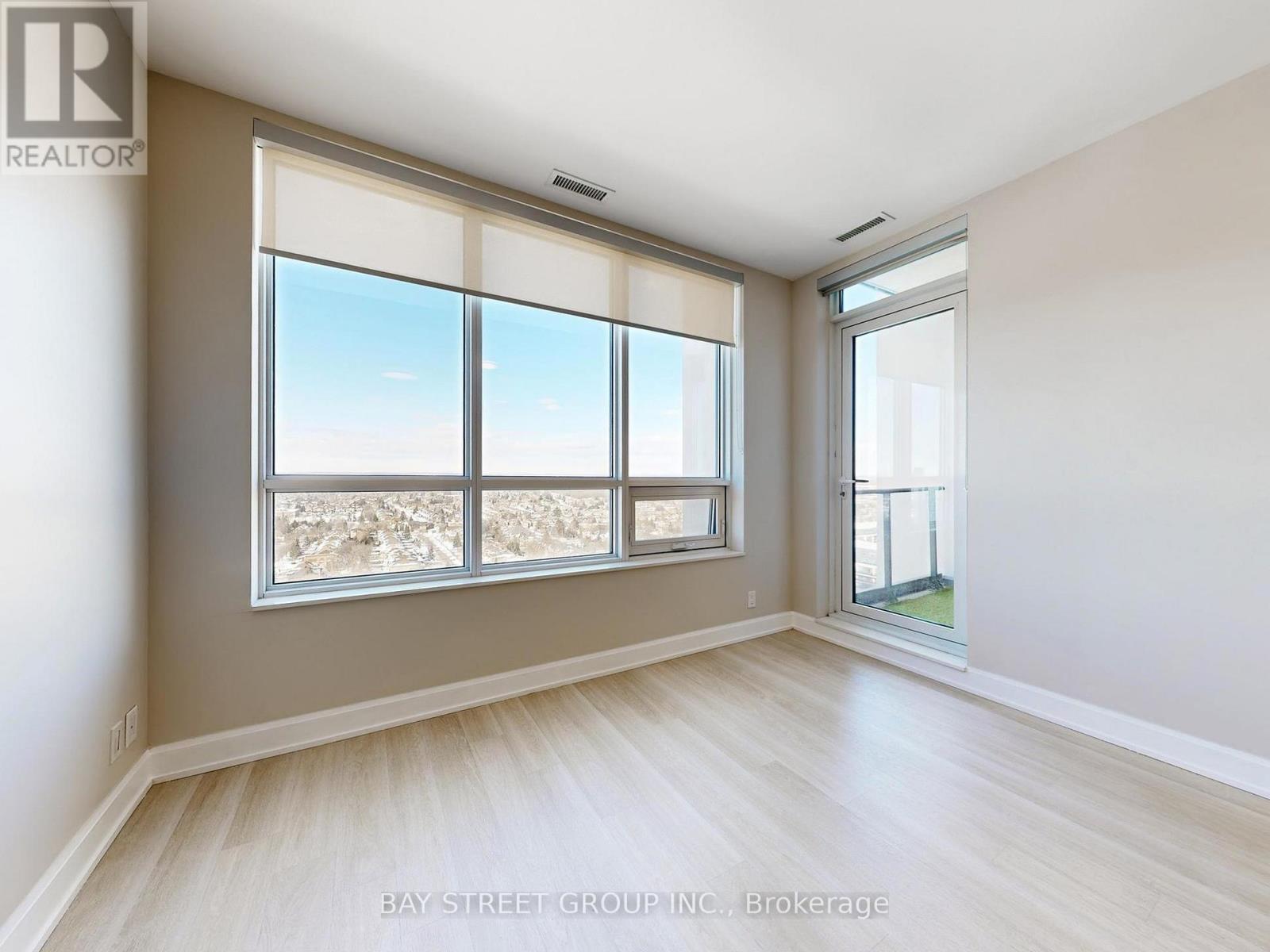 2215 - 12 Gandhi Lane, Markham, Ontario  L3T 0G8 - Photo 5 - N12825872