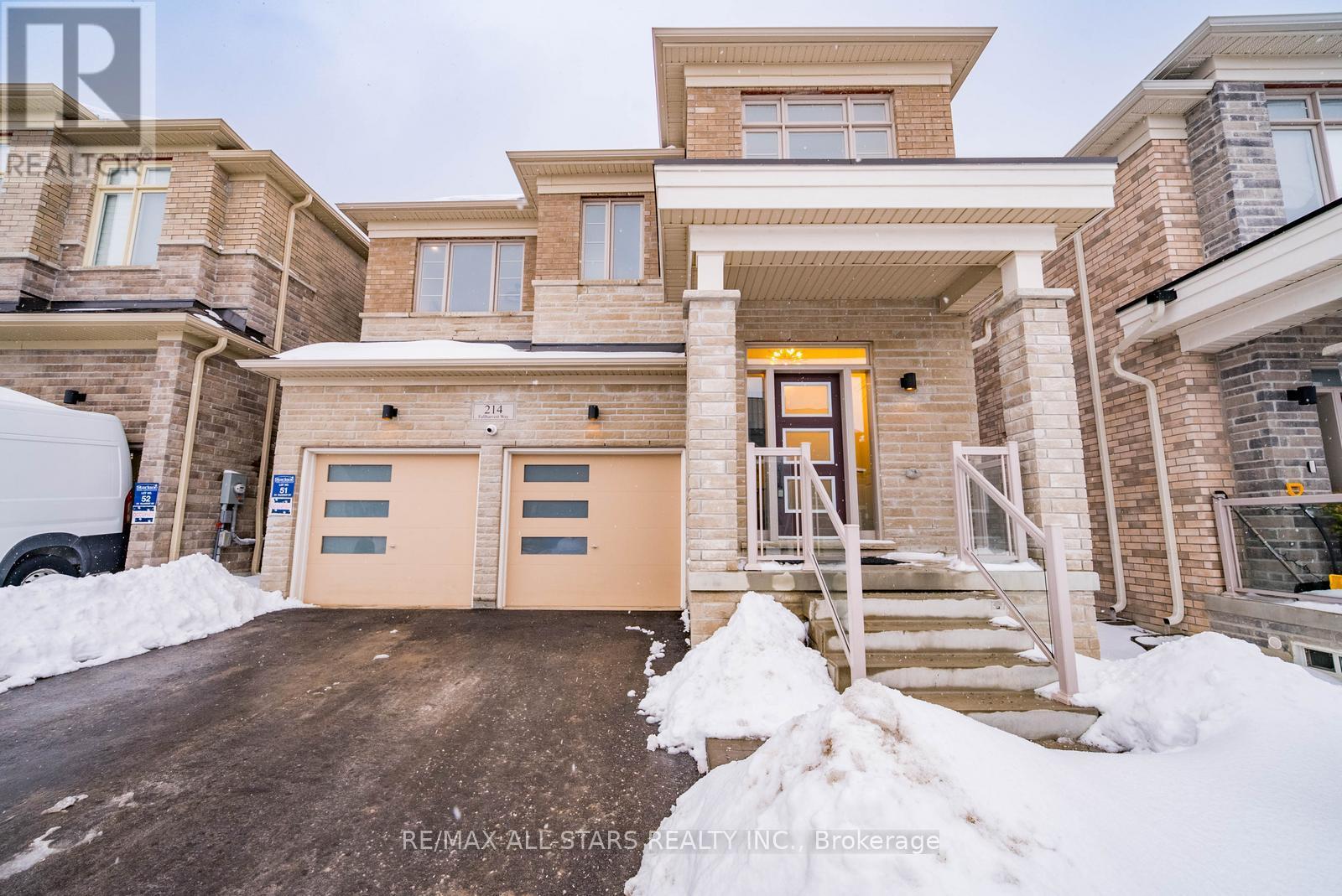 214 Fallharvest Way, Whitchurch-Stouffville, Ontario  L4A 5C2 - Photo 2 - N12825920