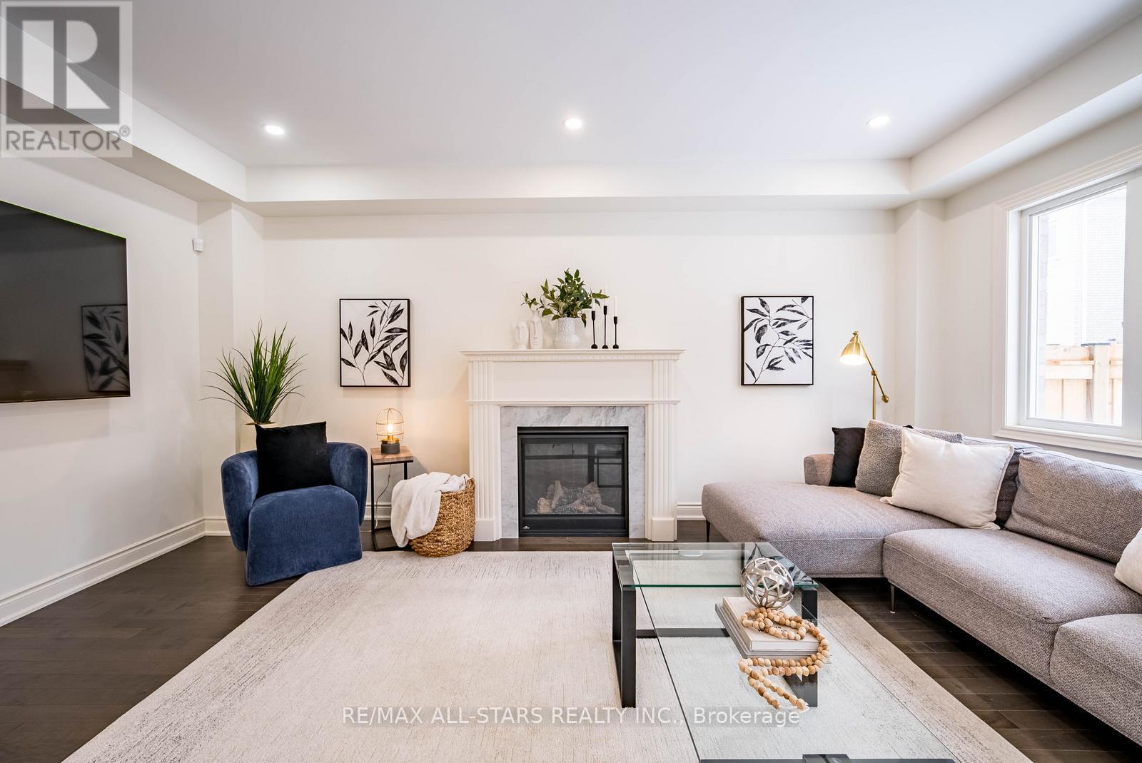 214 Fallharvest Way, Whitchurch-Stouffville, Ontario  L4A 5C2 - Photo 23 - N12825920