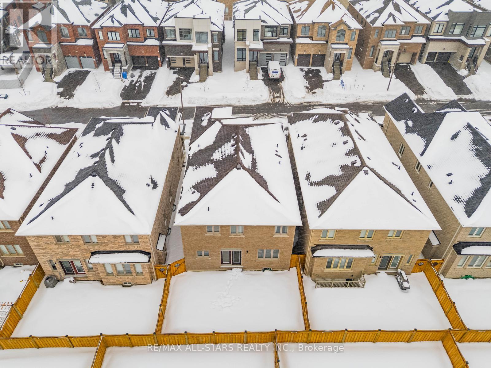 214 Fallharvest Way, Whitchurch-Stouffville, Ontario  L4A 5C2 - Photo 42 - N12825920