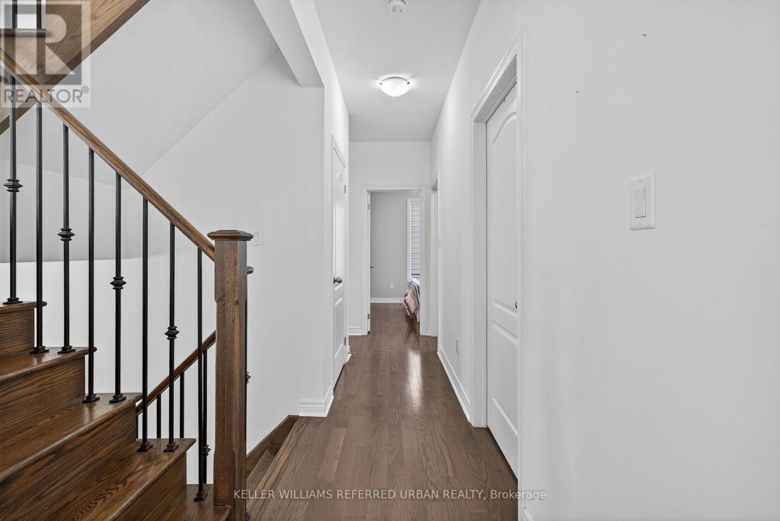 26 Waterton Way, Bradford West Gwillimbury, Ontario  L3Z 0R3 - Photo 16 - N12825932