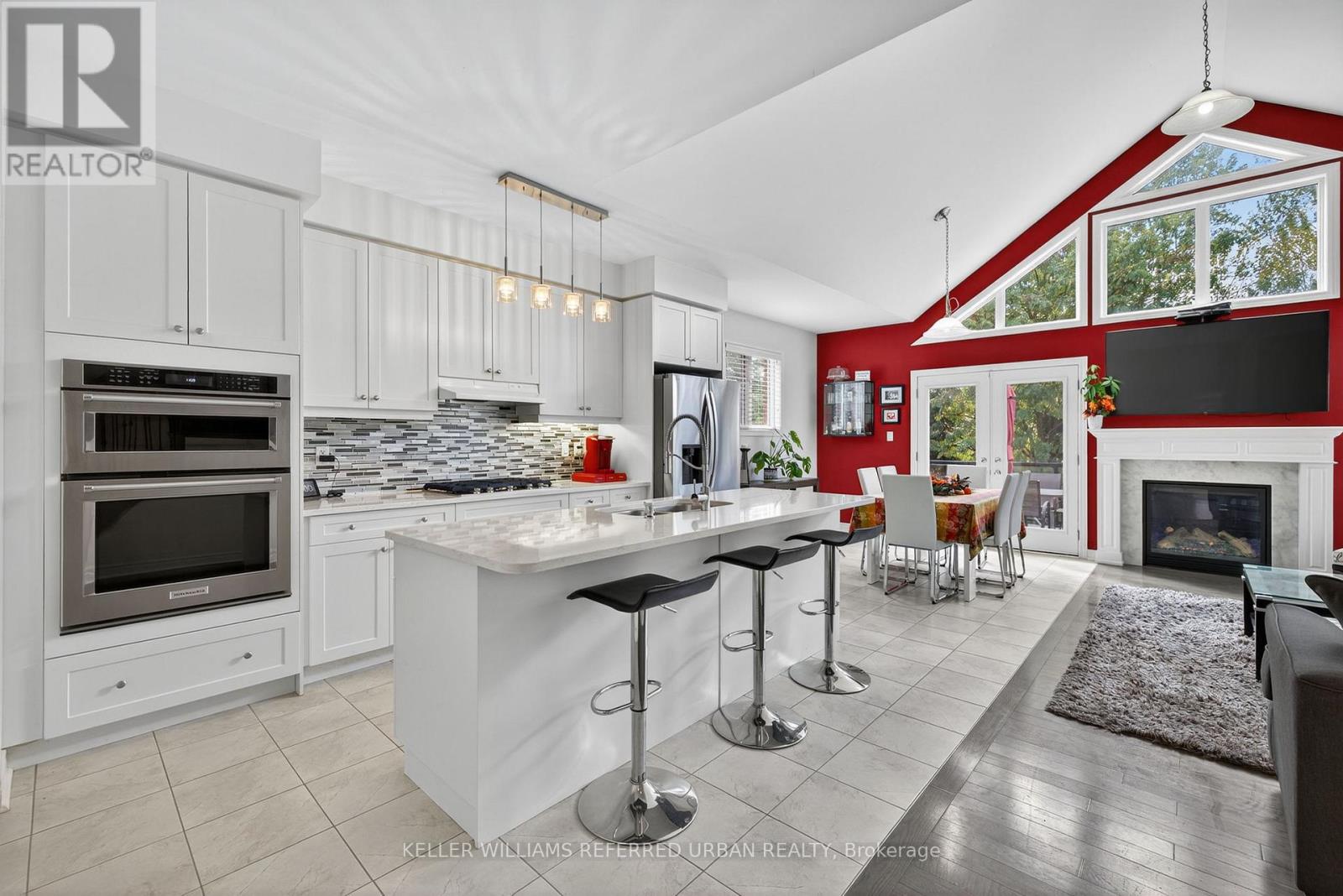 26 Waterton Way, Bradford West Gwillimbury, Ontario  L3Z 0R3 - Photo 8 - N12825932