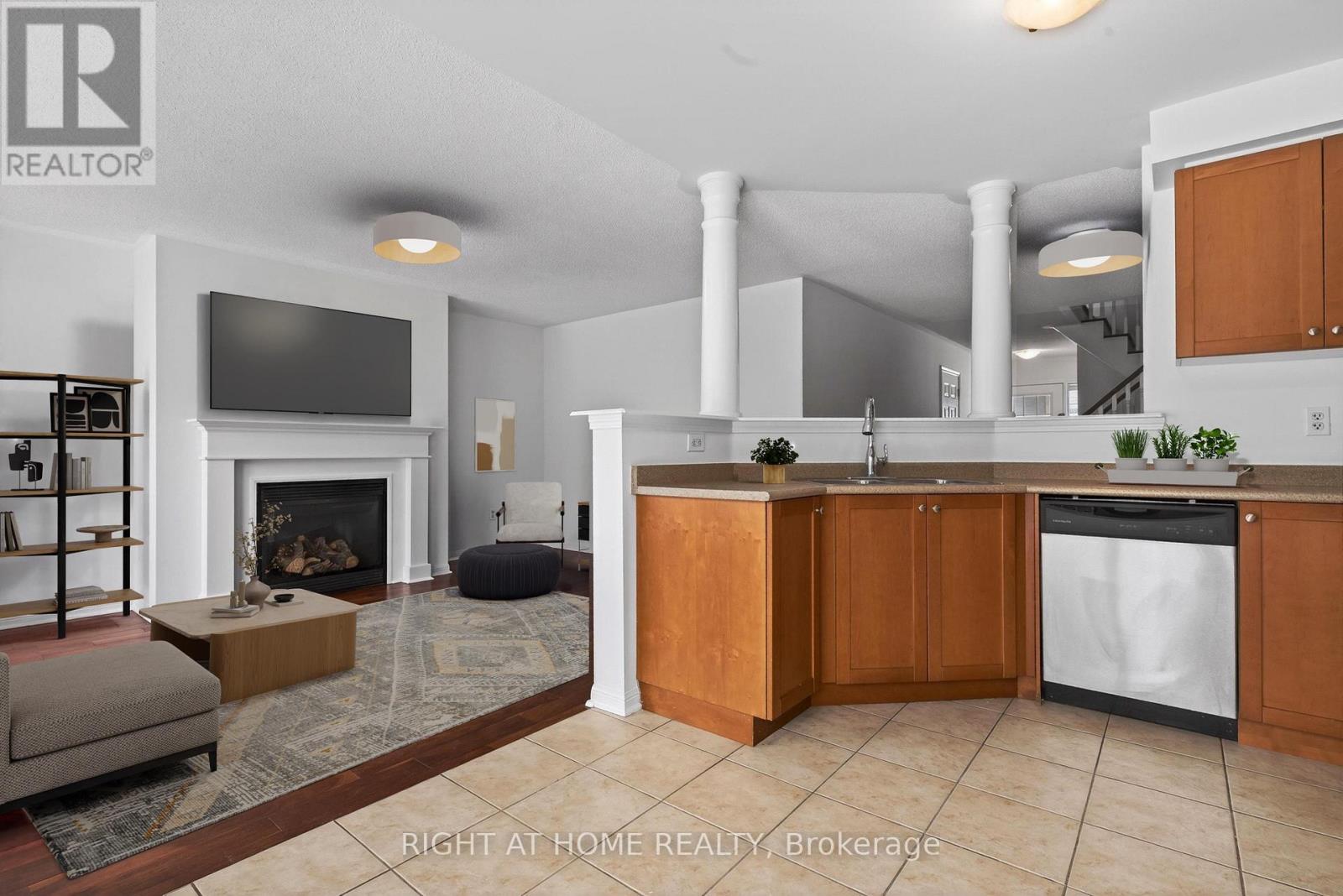 4063 Donnic Drive, Burlington, Ontario  L7M 0A5 - Photo 13 - W12825886