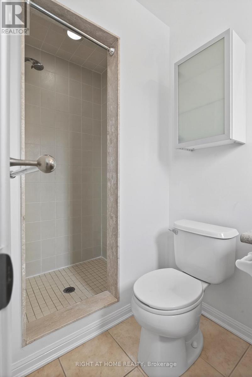 4063 Donnic Drive, Burlington, Ontario  L7M 0A5 - Photo 17 - W12825886