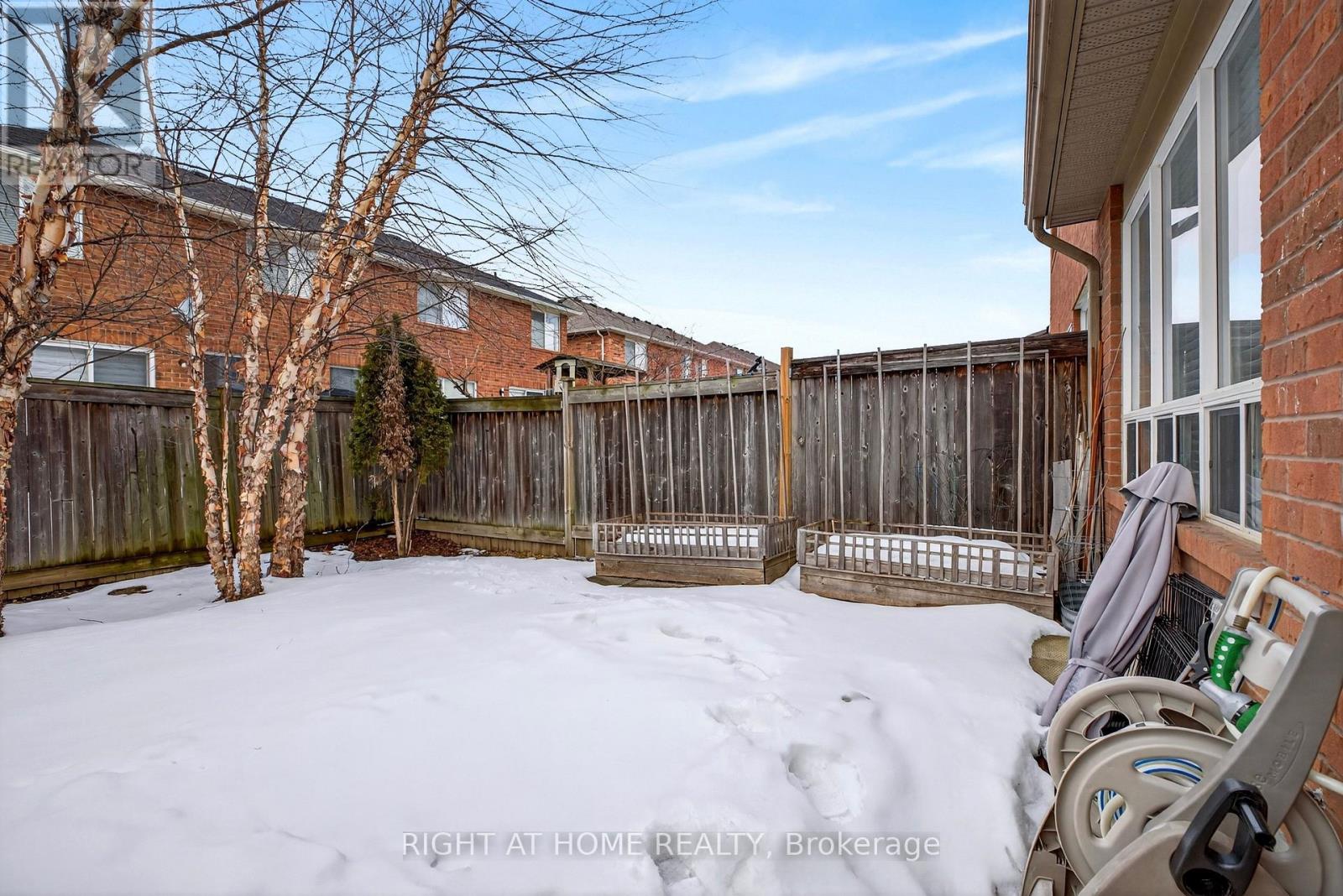 4063 Donnic Drive, Burlington, Ontario  L7M 0A5 - Photo 28 - W12825886