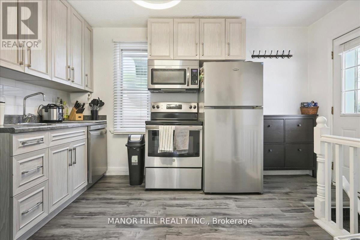 929 Lakeshore Road, Mississauga, Ontario  L5E 1E3 - Photo 12 - W12825910