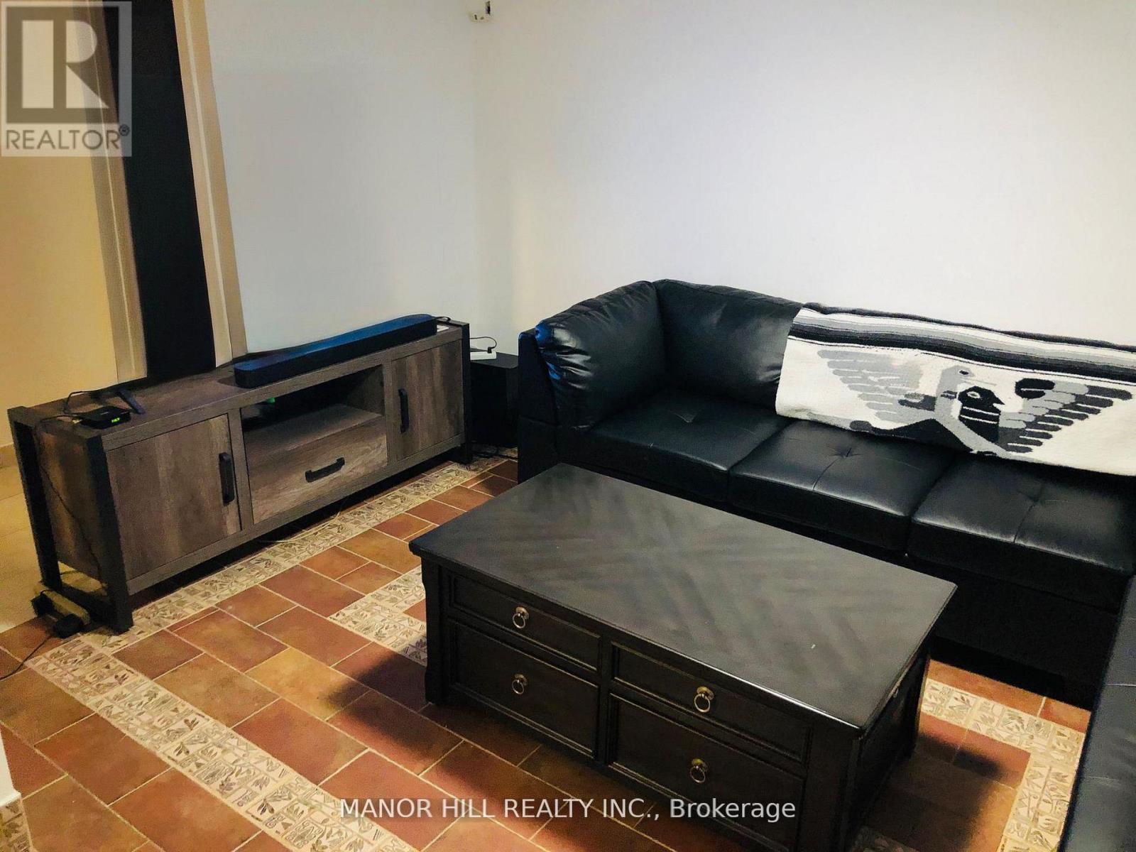 929 Lakeshore Road, Mississauga, Ontario  L5E 1E3 - Photo 25 - W12825910