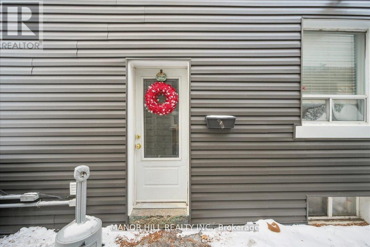 929 Lakeshore Road, Mississauga, Ontario  L5E 1E3 - Photo 3 - W12825910