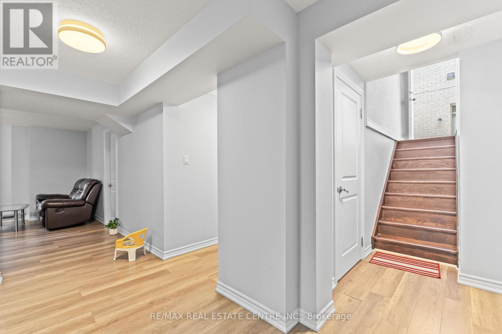 1 Astrantia Way, Brampton, Ontario  L6X 1P3 - Photo 32 - W12825940