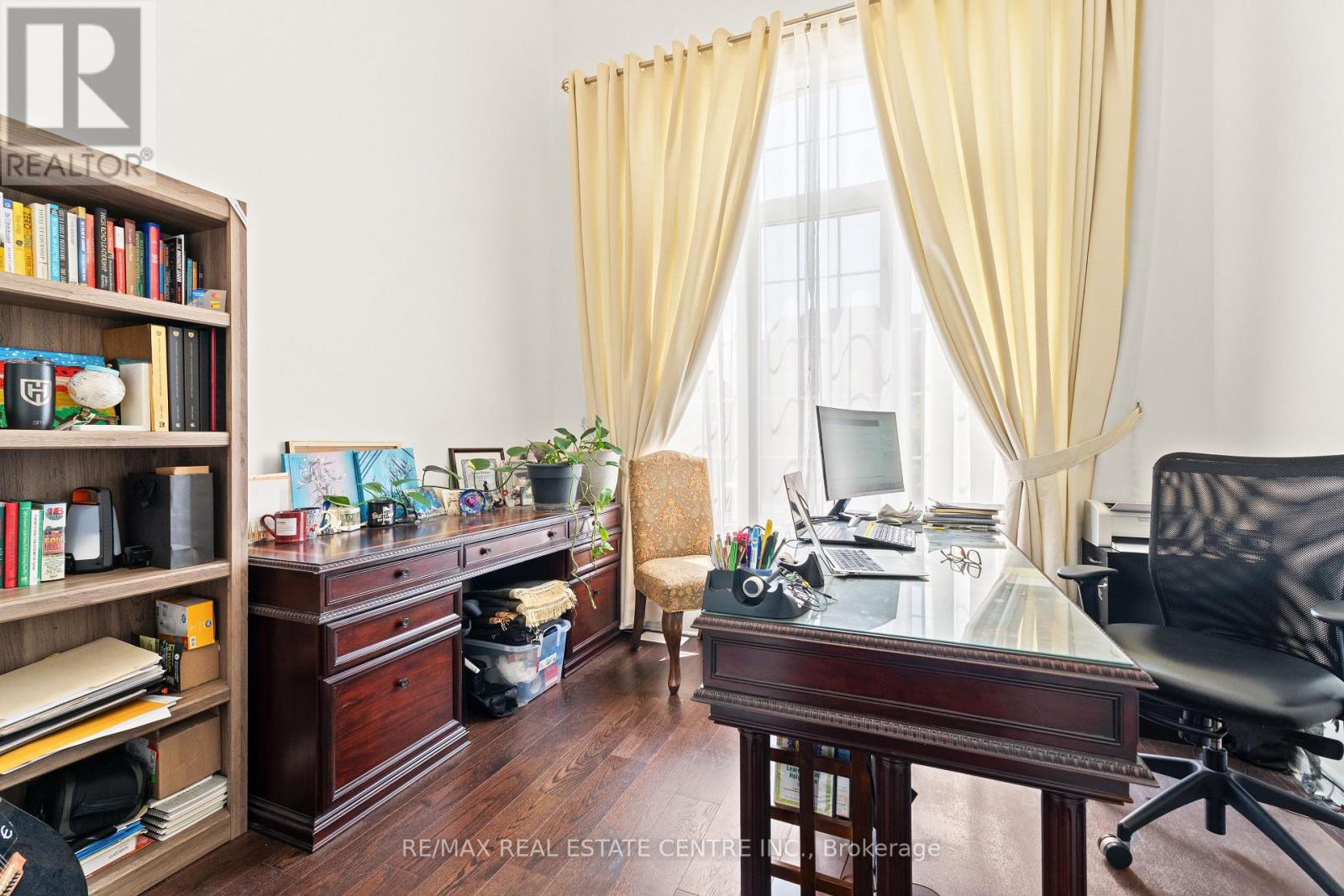 1 Astrantia Way, Brampton, Ontario  L6X 1P3 - Photo 6 - W12825940