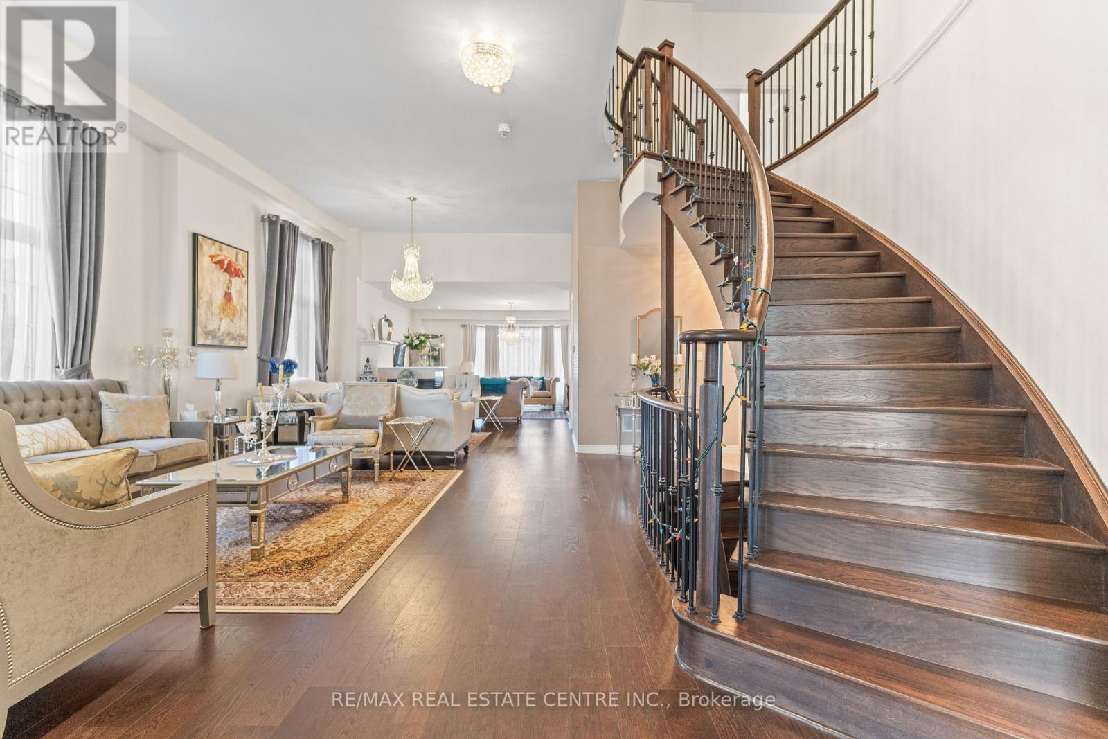 1 Astrantia Way, Brampton, Ontario  L6X 1P3 - Photo 7 - W12825940