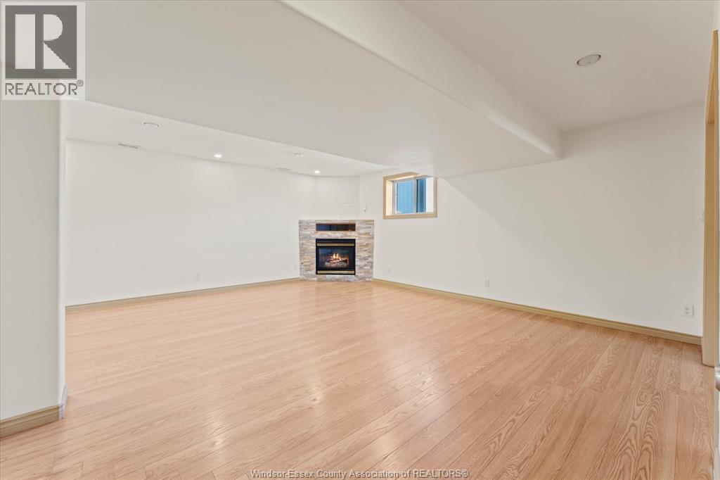 4511 Sassafras, Windsor, Ontario  N9G 3C9 - Photo 18 - 26004053