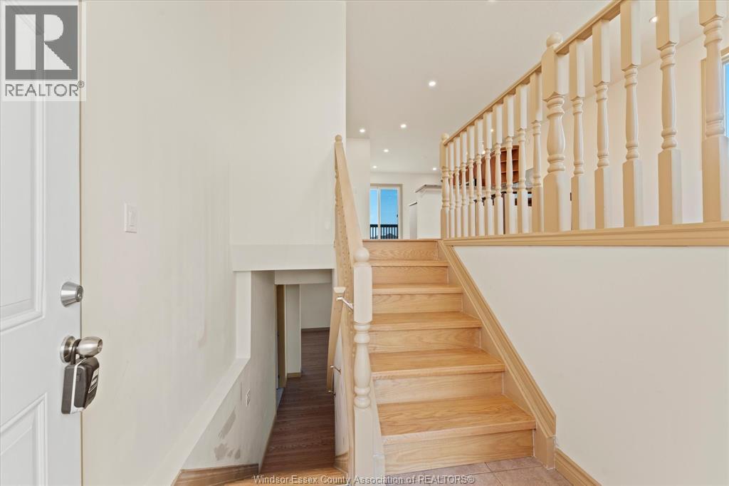 4511 Sassafras, Windsor, Ontario  N9G 3C9 - Photo 4 - 26004053