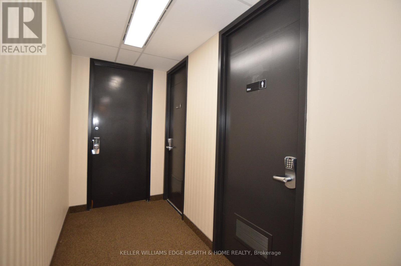 700 - 1 James Street S, Hamilton (Beasley), Ontario  L8P 4R5 - Photo 17 - X12825880