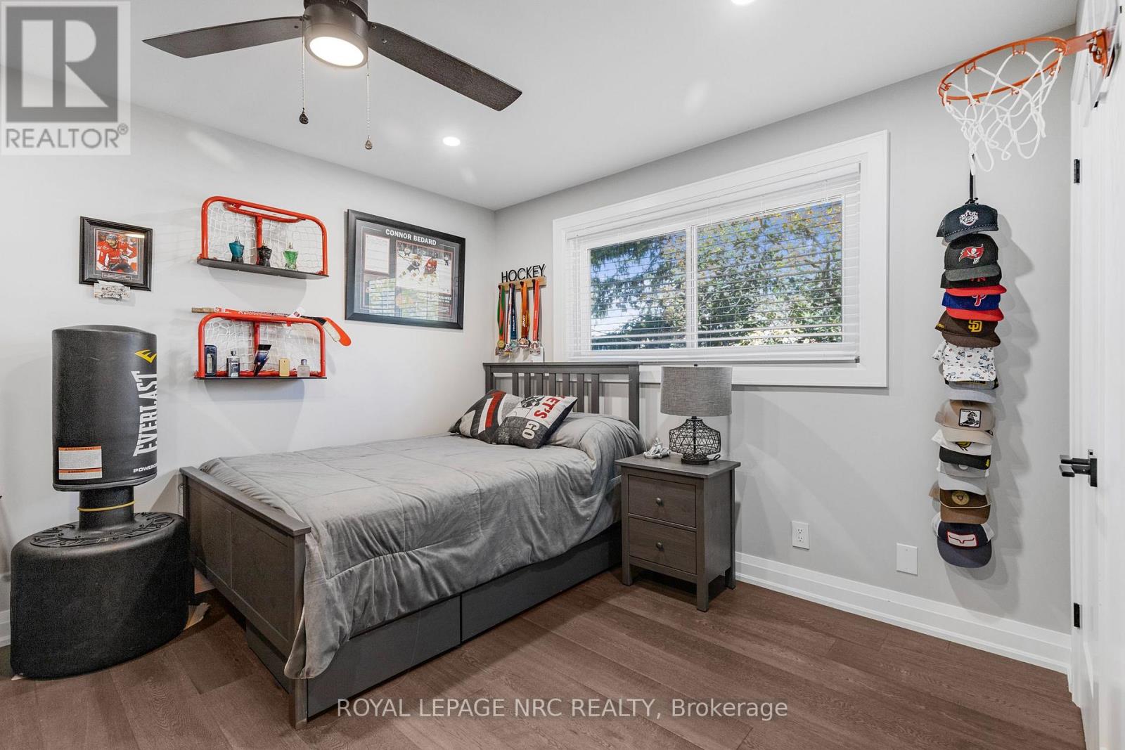 94 Dorchester Drive, Grimsby, Ontario  L3M 1A8 - Photo 30 - X12825882