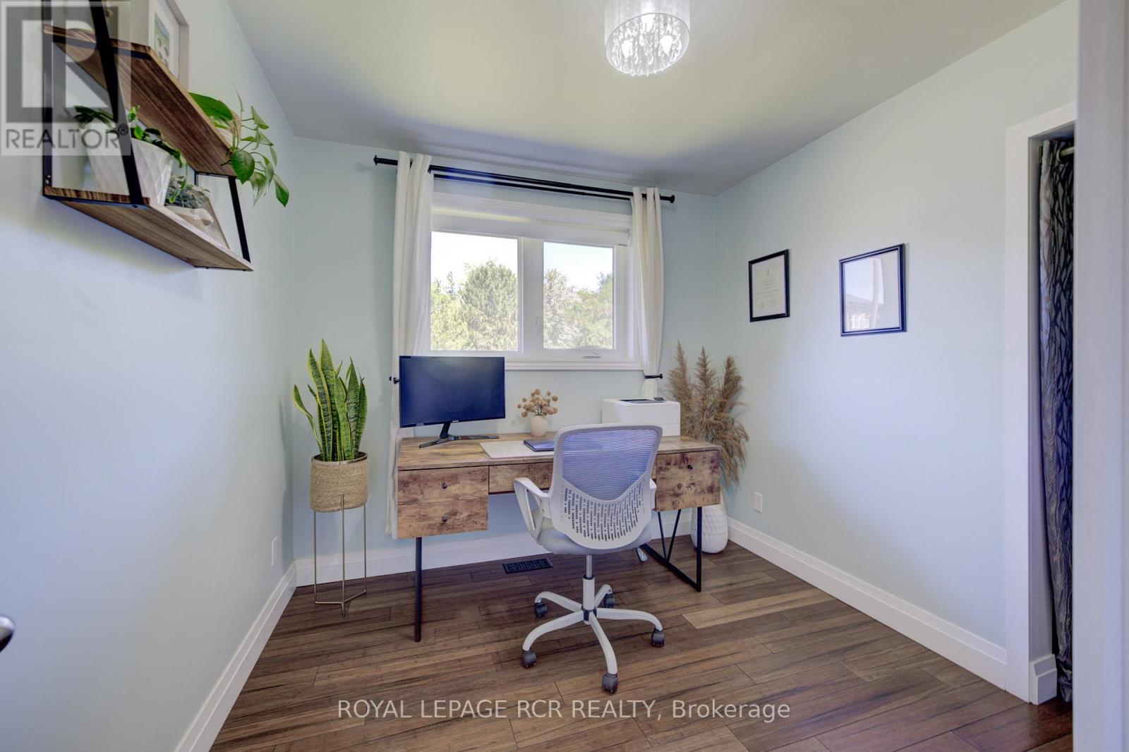 22 Smith Drive, Mapleton, Ontario  N0G 1P0 - Photo 24 - X12825892