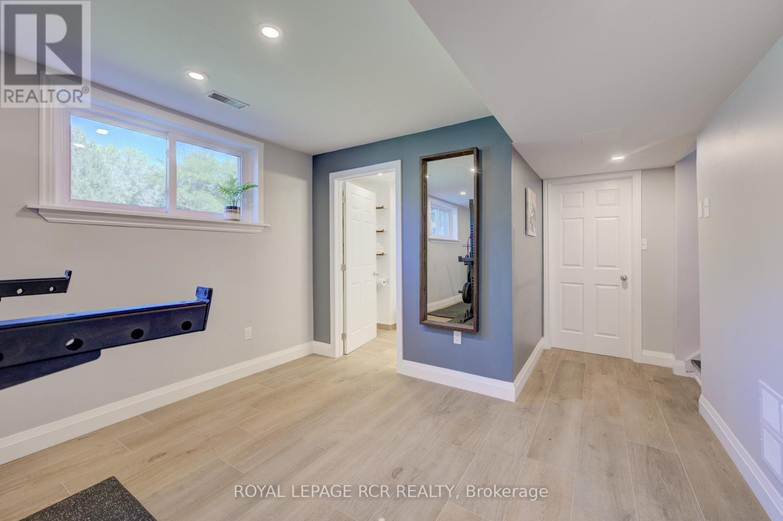 22 Smith Drive, Mapleton, Ontario  N0G 1P0 - Photo 27 - X12825892