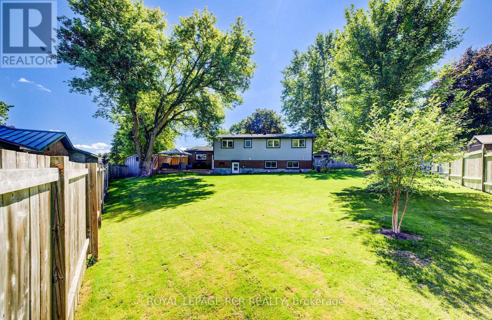 22 Smith Drive, Mapleton, Ontario  N0G 1P0 - Photo 35 - X12825892