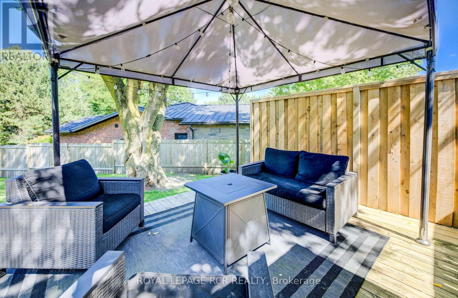 22 Smith Drive, Mapleton, Ontario  N0G 1P0 - Photo 38 - X12825892