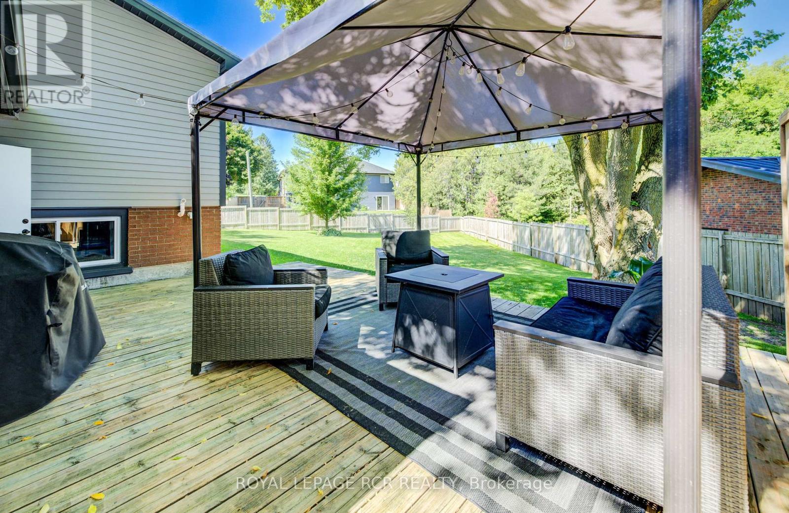 22 Smith Drive, Mapleton, Ontario  N0G 1P0 - Photo 39 - X12825892