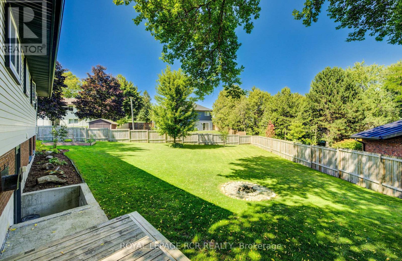 22 Smith Drive, Mapleton, Ontario  N0G 1P0 - Photo 41 - X12825892