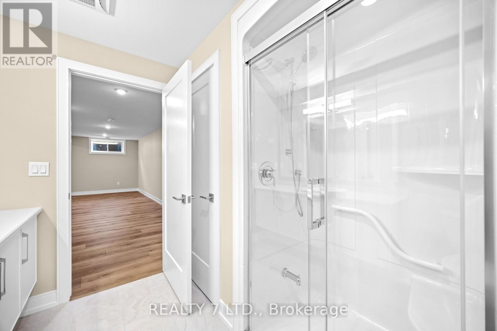 566 Old Course Trail, Welland, Ontario  L3B 6G8 - Photo 38 - X12825896