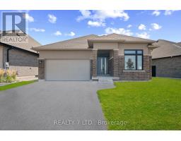 566 OLD COURSE TRAIL, Welland, Ontario