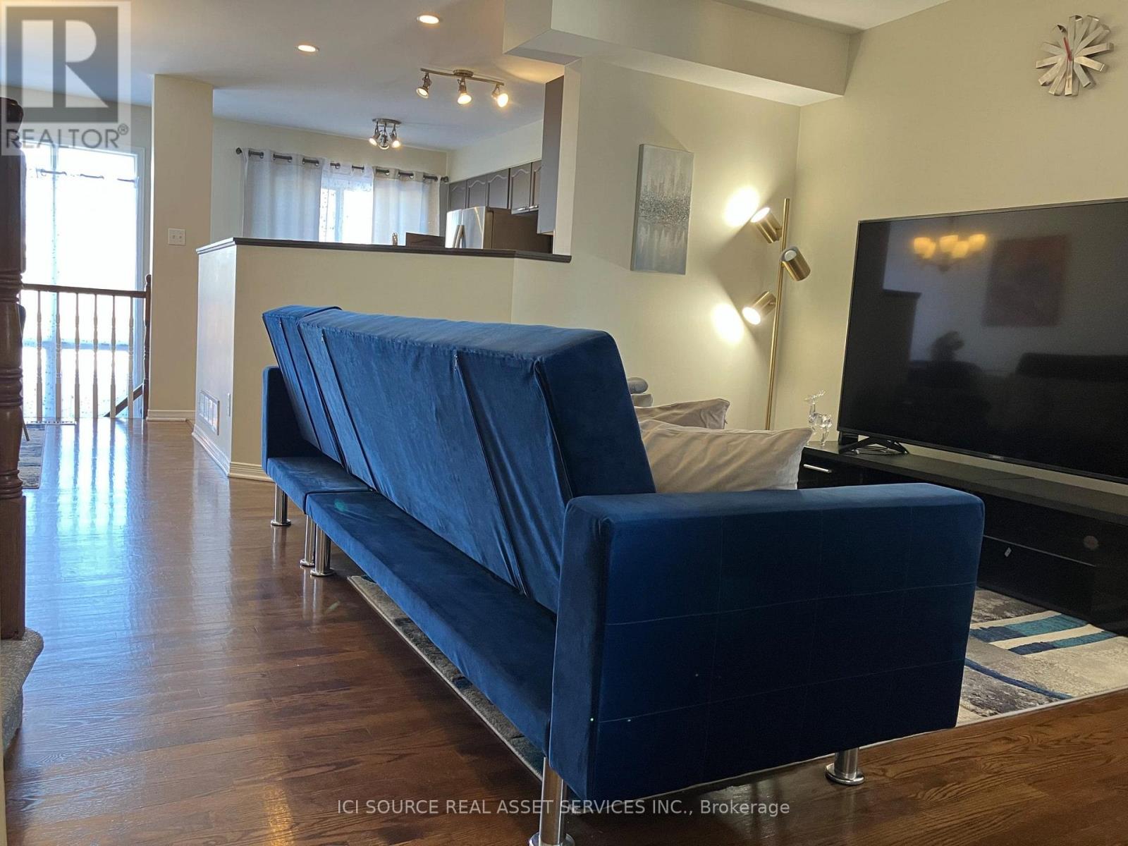 1493 Lynx Crescent, Ottawa, Ontario  K4A 3Y9 - Photo 3 - X12825926