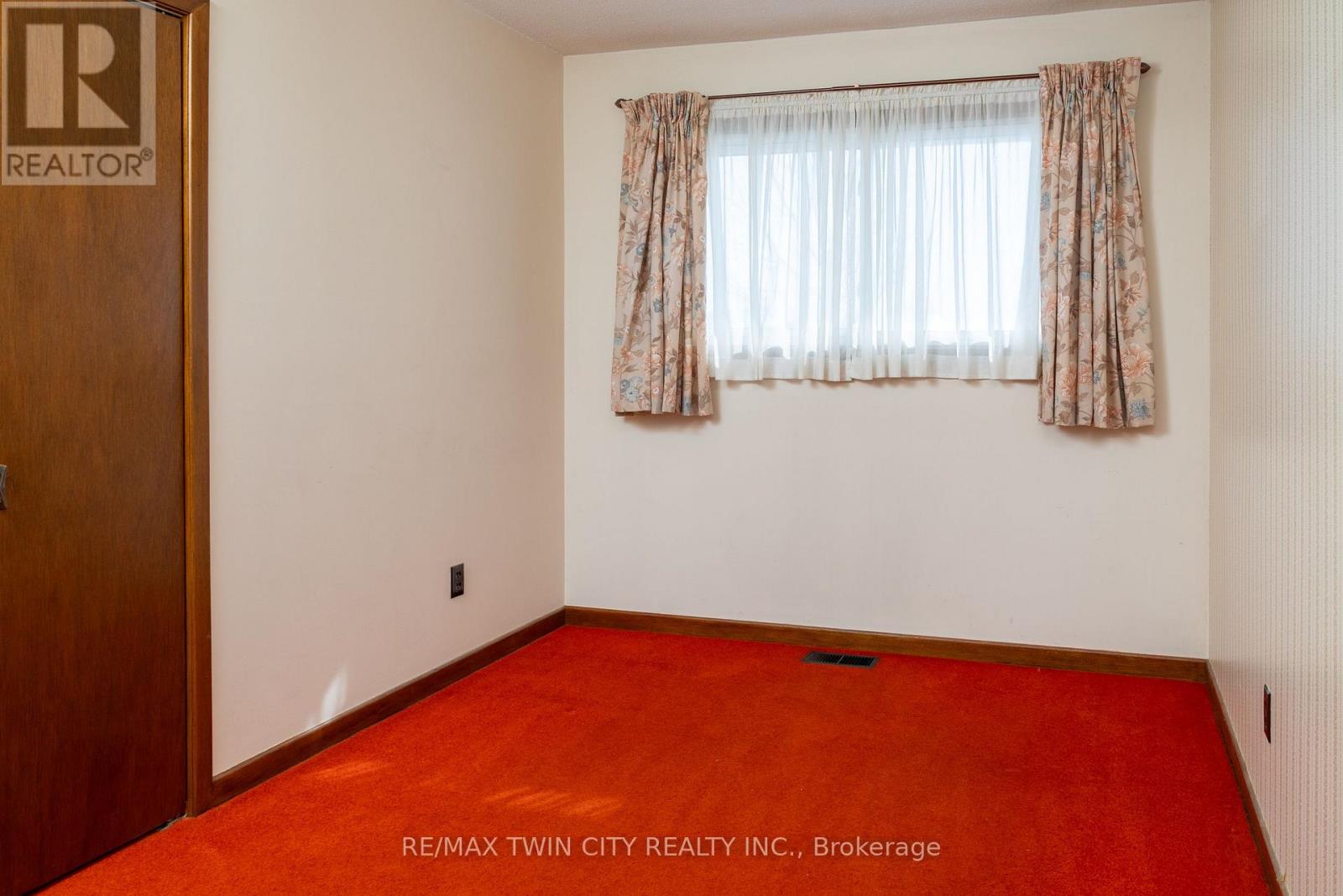 209 Argyle Avenue, Norfolk, Ontario  N4B 1J8 - Photo 14 - X12825944