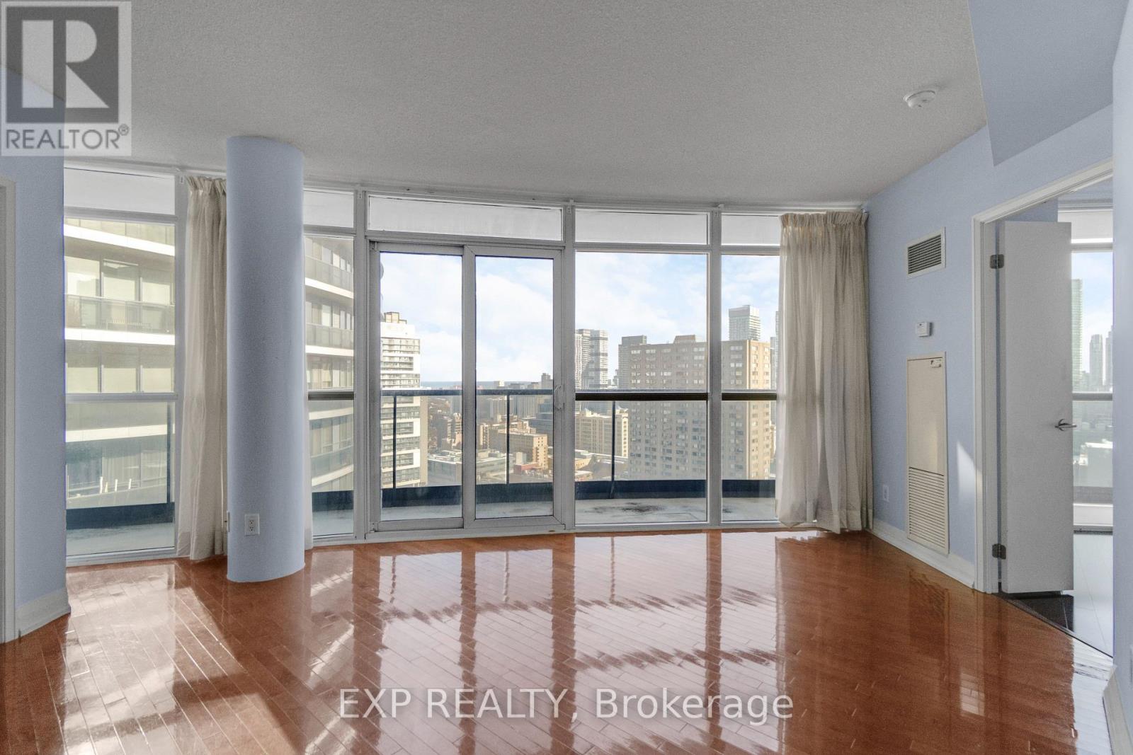 2807 - 21 Carlton Street, Toronto, Ontario  M5B 1L3 - Photo 10 - C12808354