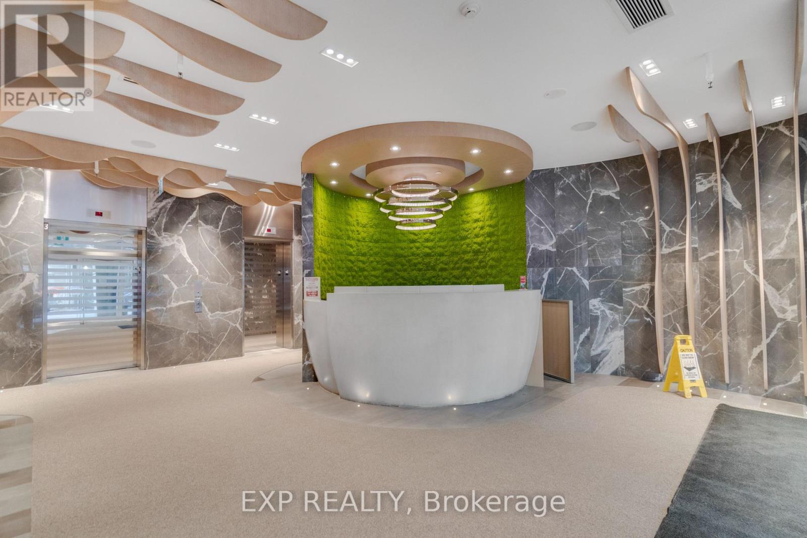 2807 - 21 Carlton Street, Toronto, Ontario  M5B 1L3 - Photo 4 - C12808354