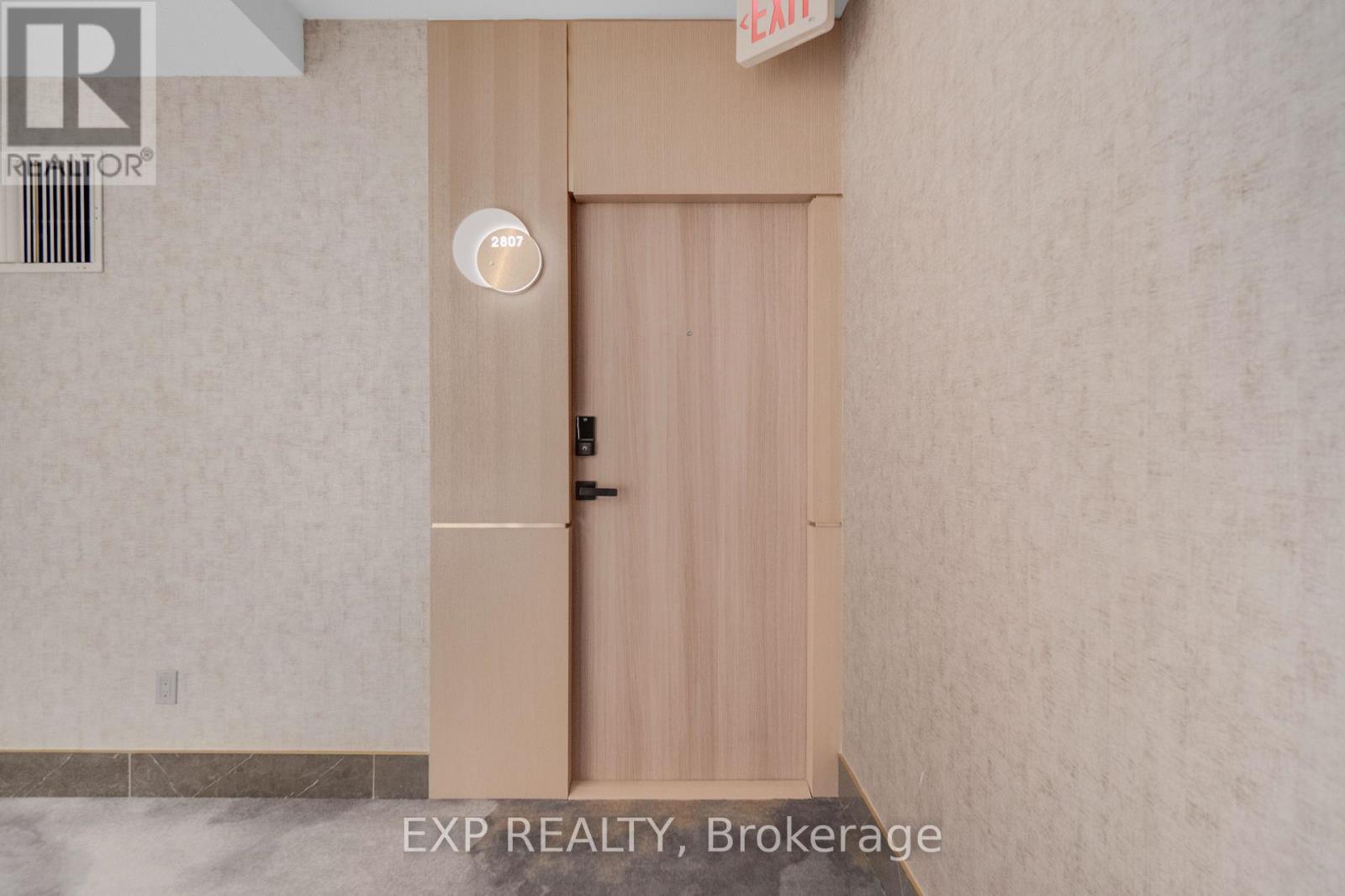 2807 - 21 Carlton Street, Toronto, Ontario  M5B 1L3 - Photo 7 - C12808354