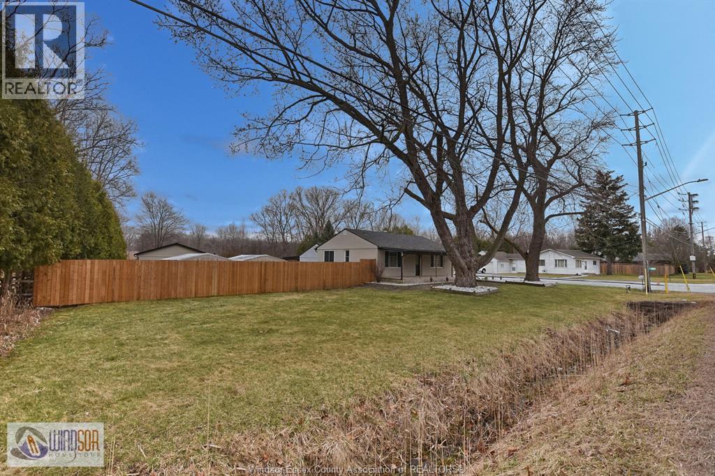 5051 Matchette Road, Windsor, Ontario  N9C 2A8 - Photo 3 - 26004130