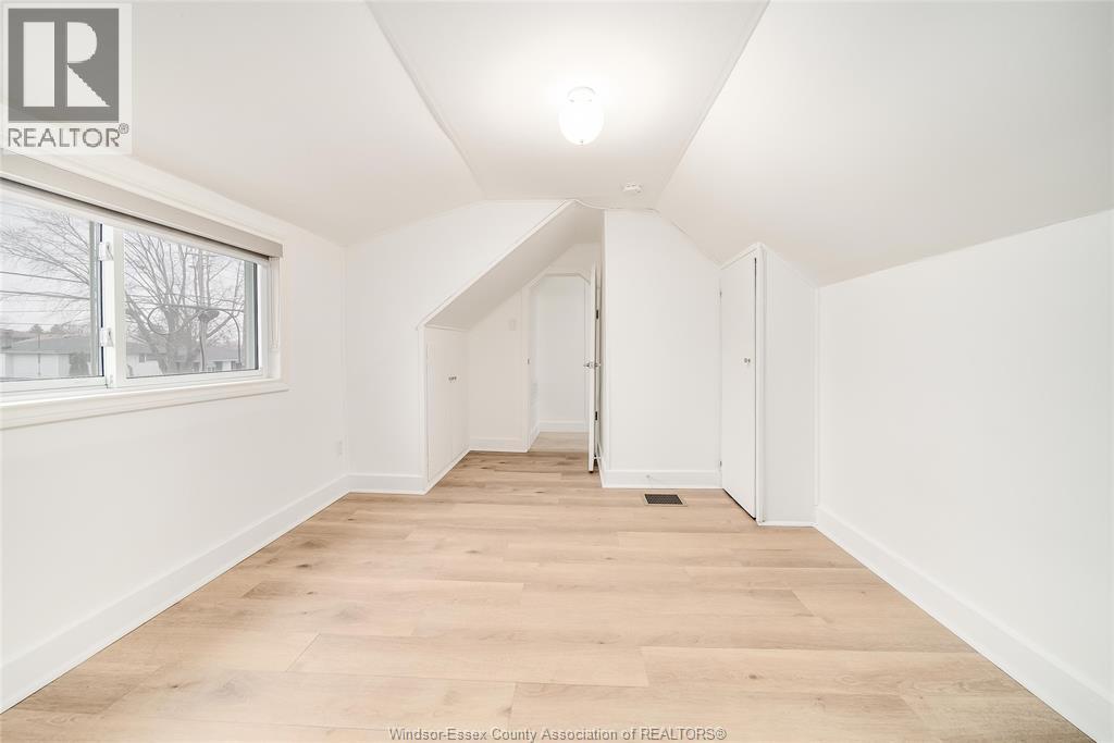 1985 Lesperance, Tecumseh, Ontario  N8N 1Y5 - Photo 33 - 26004107