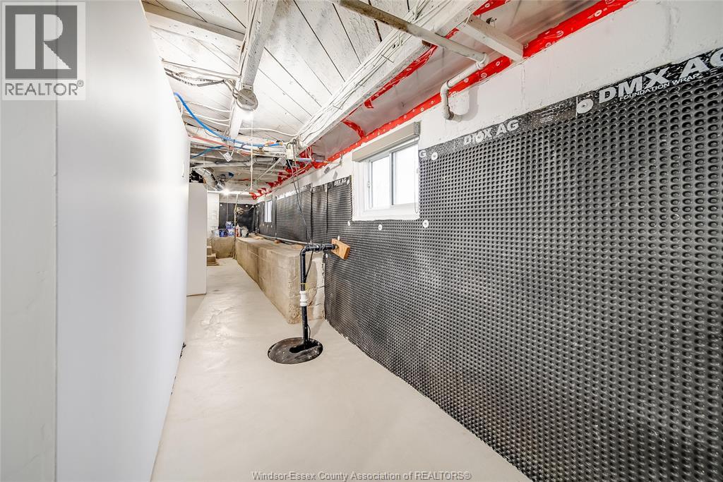 1985 Lesperance, Tecumseh, Ontario  N8N 1Y5 - Photo 38 - 26004107