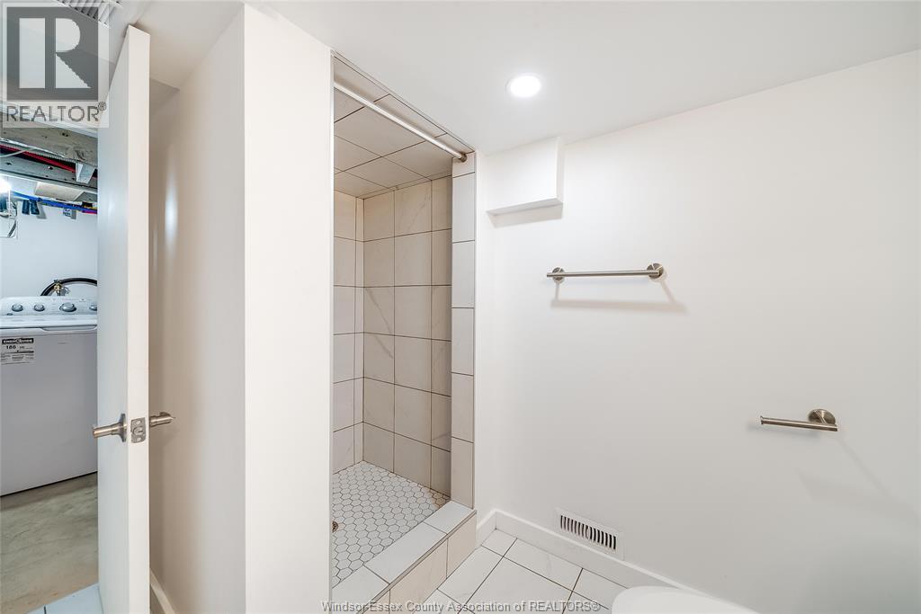 1985 Lesperance, Tecumseh, Ontario  N8N 1Y5 - Photo 40 - 26004107