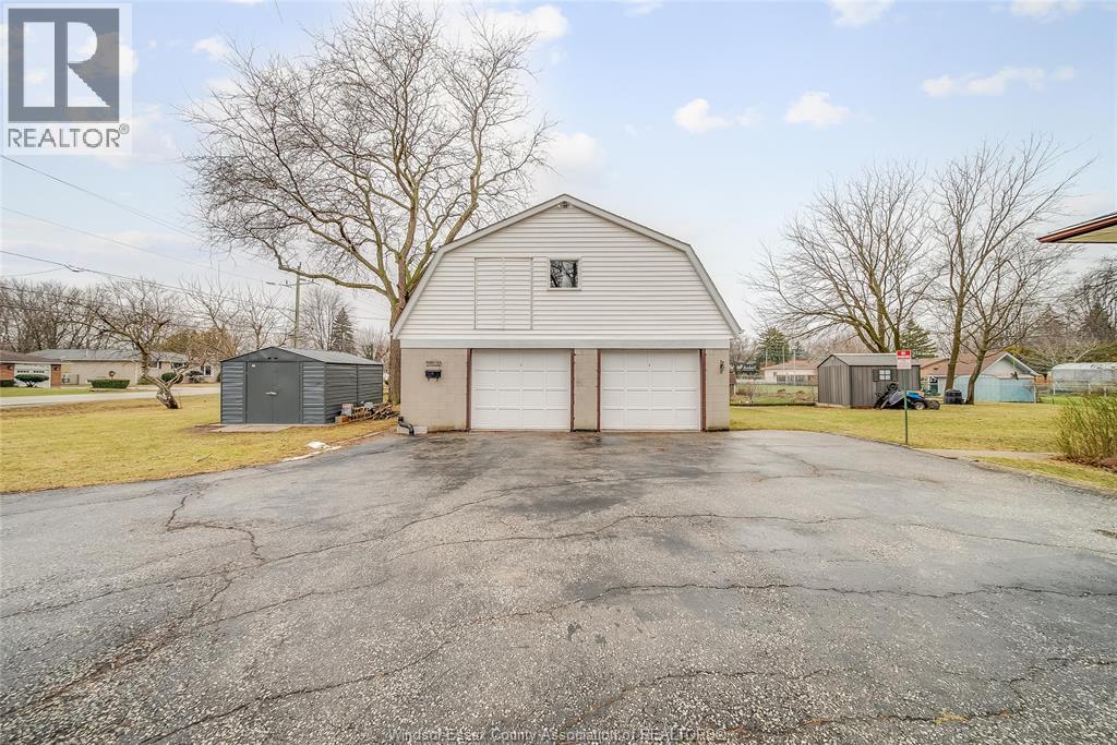 1985 Lesperance, Tecumseh, Ontario  N8N 1Y5 - Photo 45 - 26004107