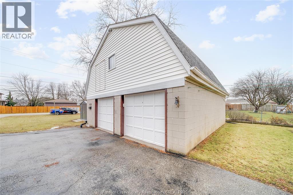 1985 Lesperance, Tecumseh, Ontario  N8N 1Y5 - Photo 46 - 26004107