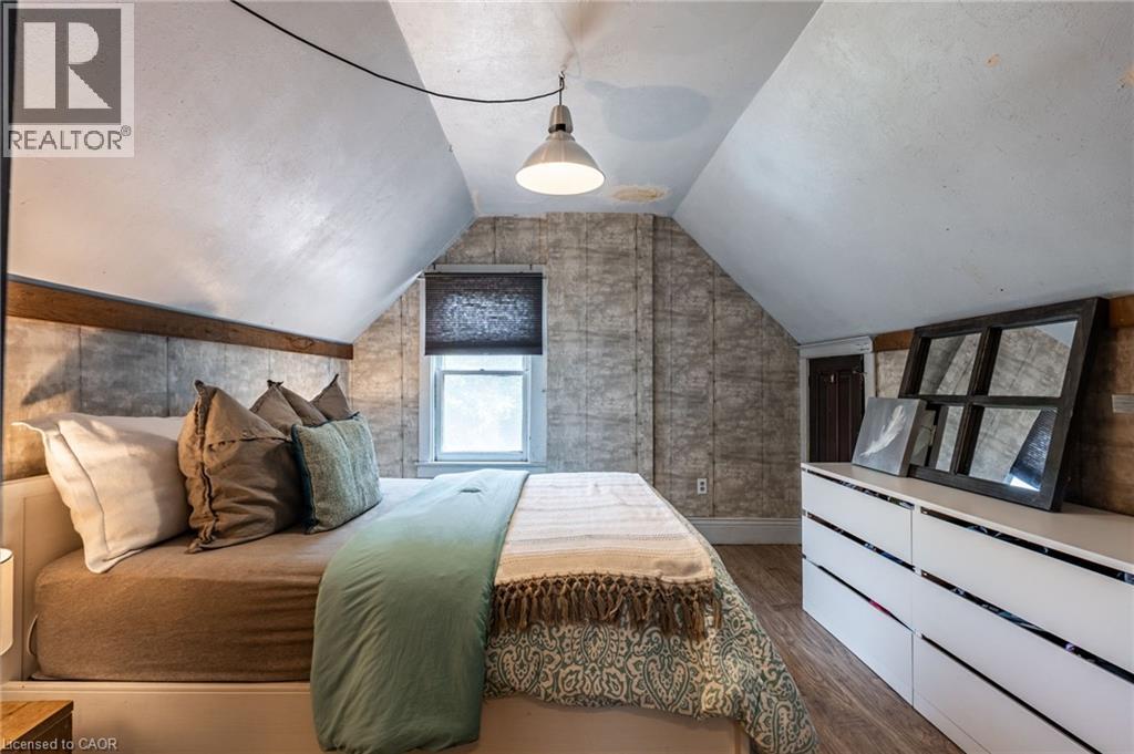 52 Connaught Avenue N, Hamilton, Ontario  L8L 6Y8 - Photo 12 - 40807147