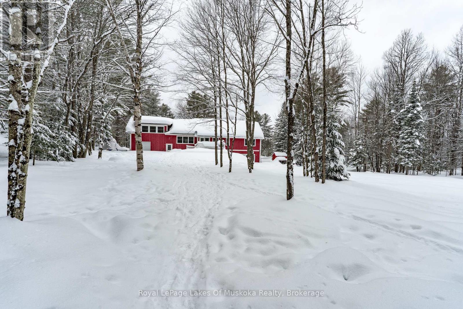 1039 Falkenburg Road, Bracebridge, Ontario  P1L 1X4 - Photo 12 - X12826080