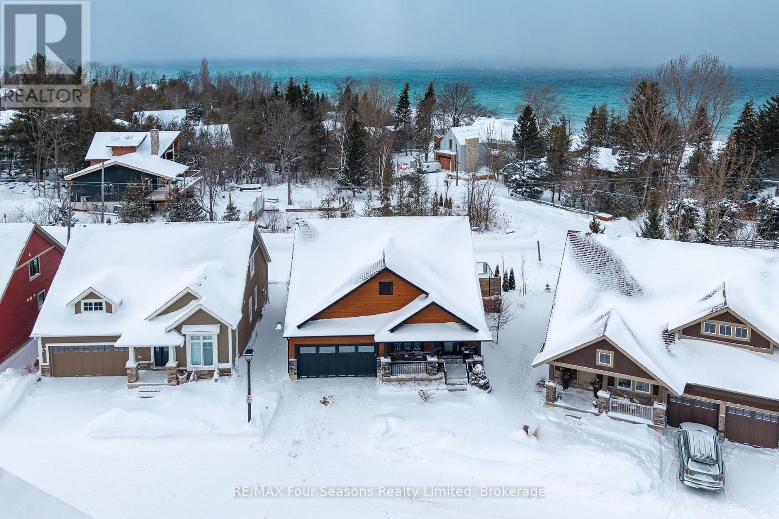 116 Dory Row, Blue Mountains, Ontario  N0H 2P0 - Photo 1 - X12826094