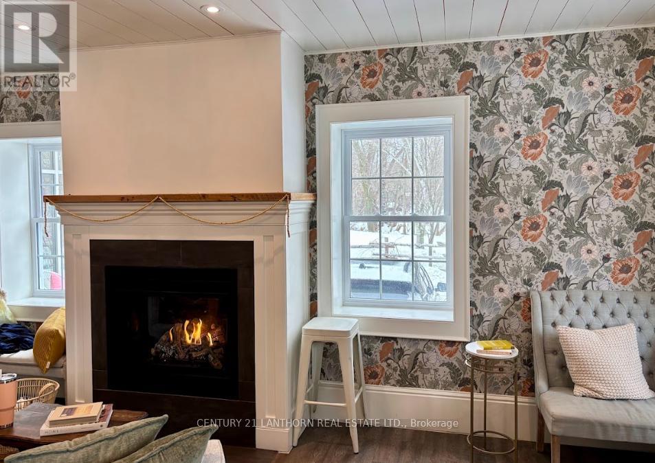 106 Bloomfield Main Street, Prince Edward County (Bloomfield Ward), Ontario  K0K 1G0 - Photo 7 - X12825986