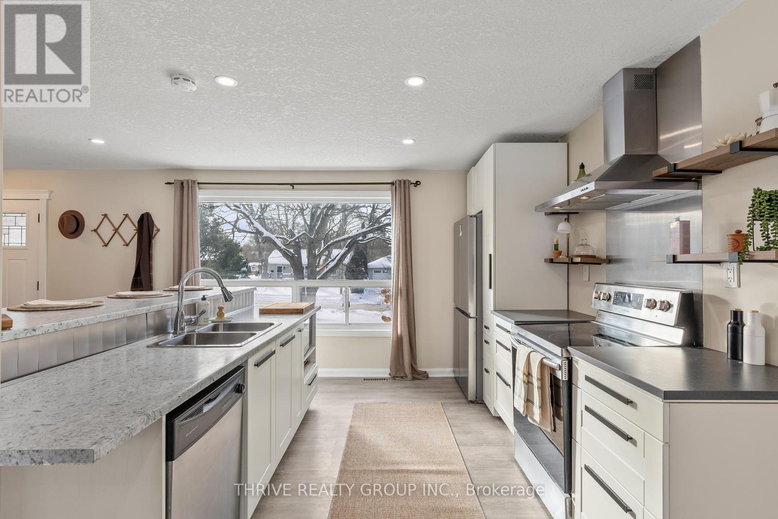 402 Stephen Street, London South, Ontario  N6K 2N3 - Photo 7 - X12826058