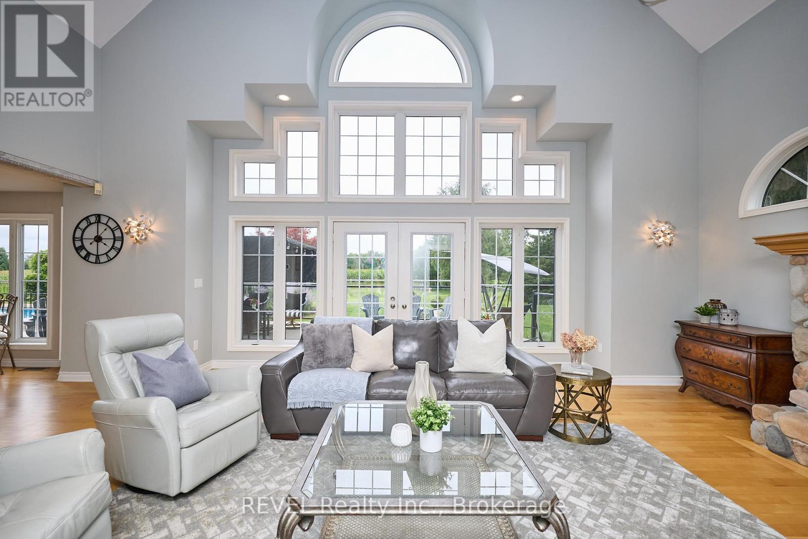 717 Metler Road, Pelham, Ontario  L0S 1C0 - Photo 13 - X12825992