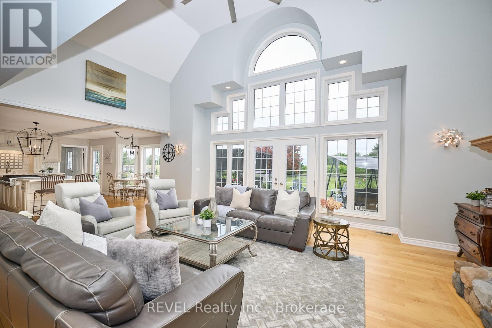 717 Metler Road, Pelham, Ontario  L0S 1C0 - Photo 14 - X12825992