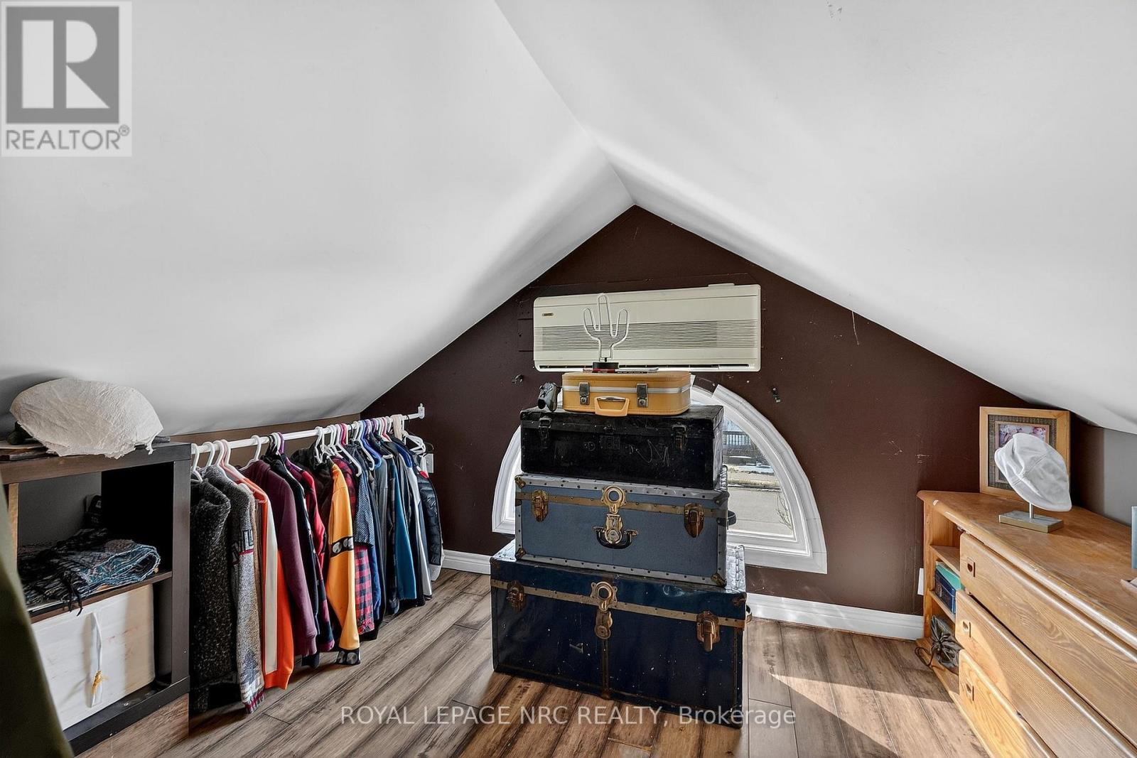 226 Derby Road, Fort Erie, Ontario  L0S 1B0 - Photo 37 - X12826078